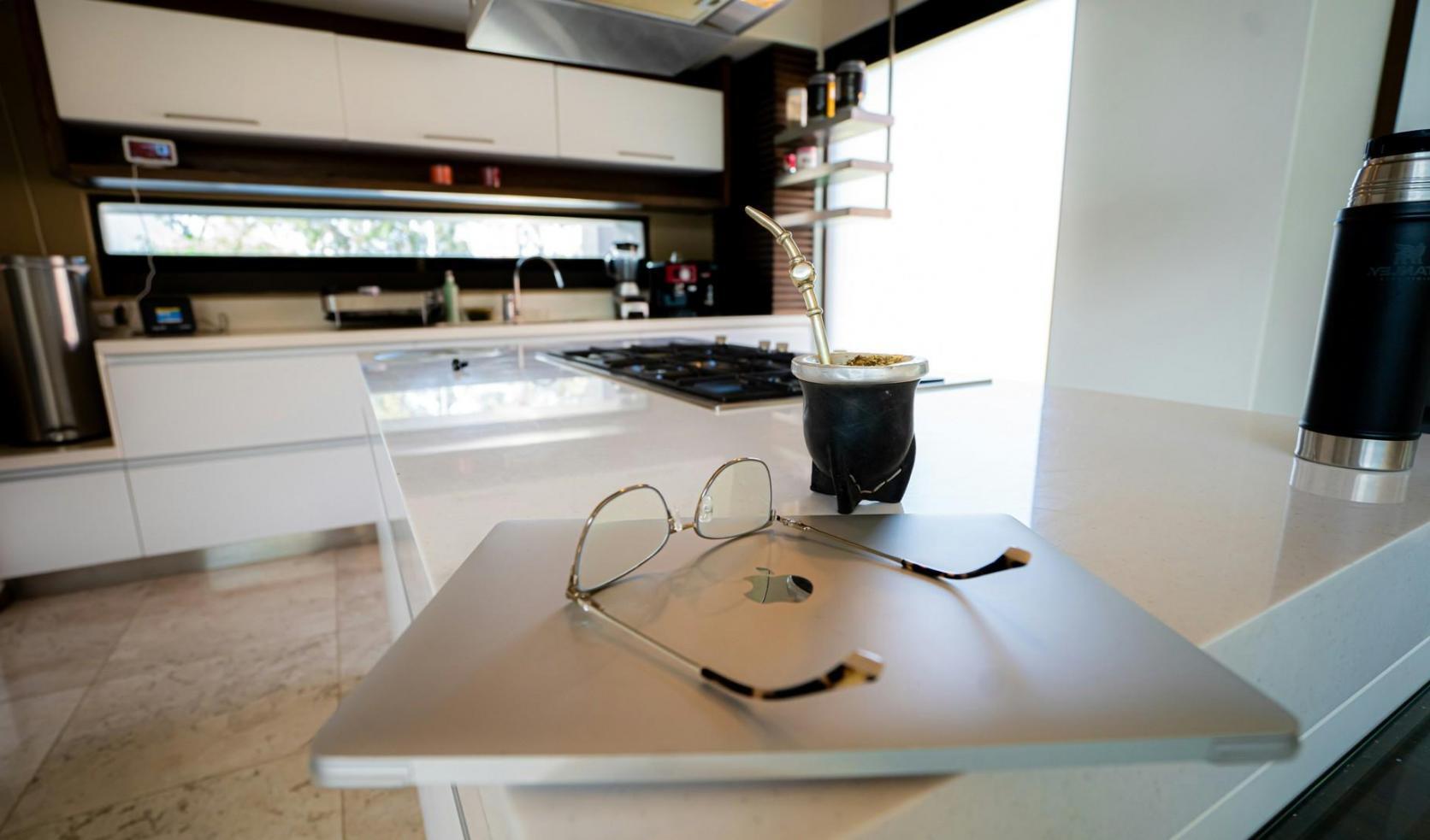 Analyse de données financières pour établir des réserves budgétaires